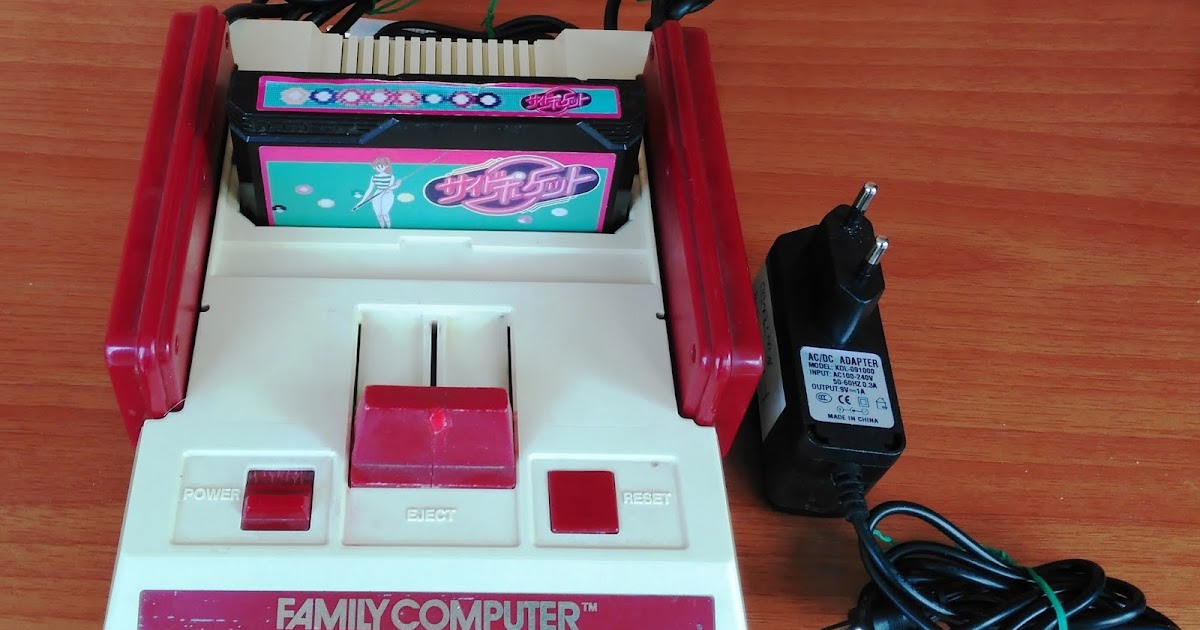 Retro Ordenadores Orty Consola Nintendo Family Computer (1983)
