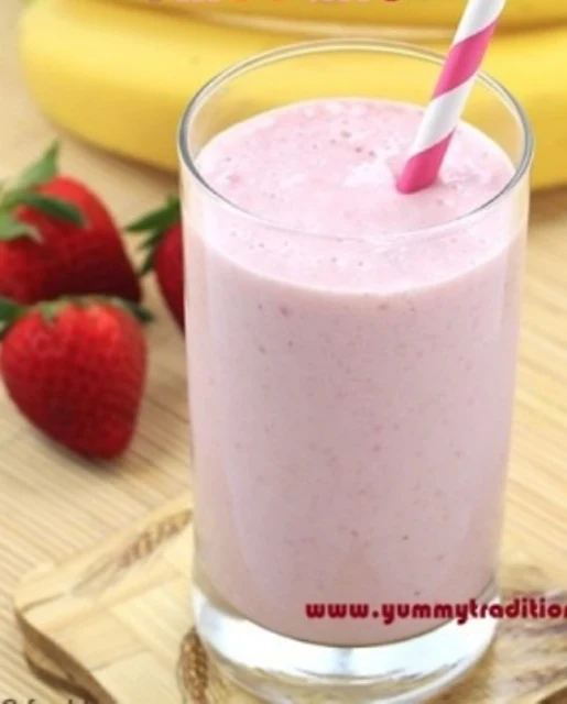 strawberry-banana-smoothie