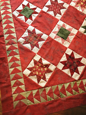 Quilty Folk: Christmas Quilt Tops Are Now Completed