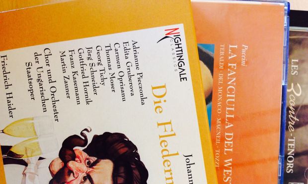 Hello USA: wqxr playlist