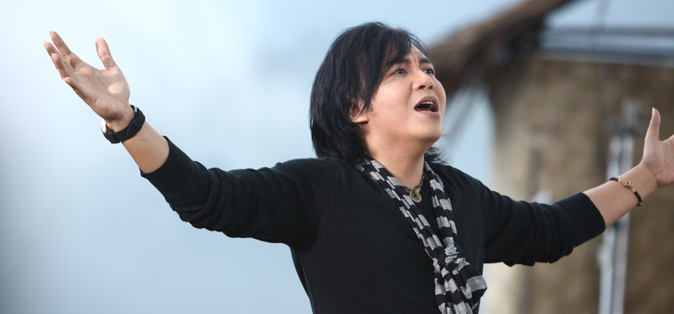 Lirik Dan Kunci Gitar Lagu Ari Lasso Perbedaan Rumah Lagu