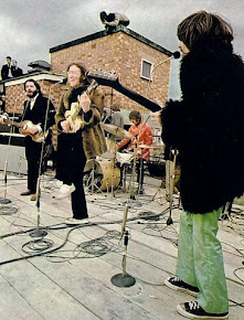 The Beatles ( clica na imagem para ouvires a mais famosa e eterna canção de John Lennon)