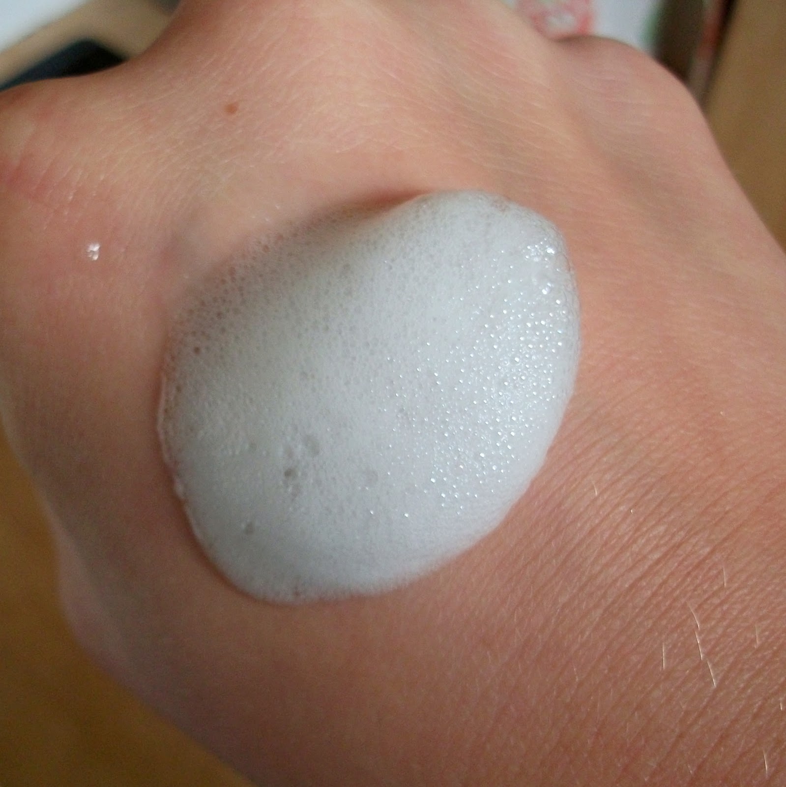 GemSeren UK Beauty Blog St Tropez Gradual Tan Mousse Review gemseren-uk-beauty-blog-st-tropez-gradual-tan-mousse-review