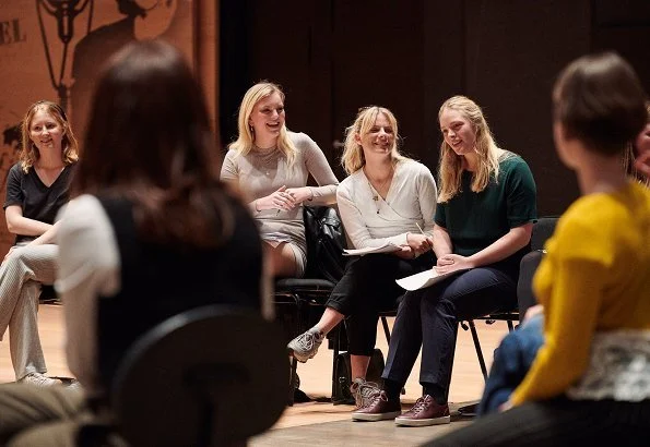 Crown Princess Mary visited Copenhagen DR Koncerthuset and there, she watched Danish National Girls Choir rehearsals