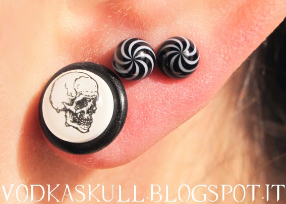 Single Flared Plug  Pietra  Con Design Bianco E Nero E O-ring  Pietra Con Design Bianco E Nero E O Ring