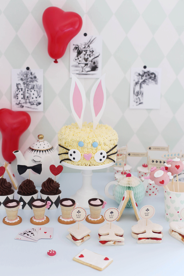 Scooby Doo Motivtorte Mit Rote Grutze Buttercreme Schokoladenfee