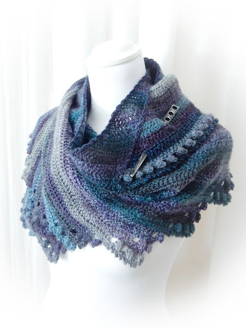 free crochet pattern shawl wrap the curio crafts room thecuriocraftsroom star beam shawl