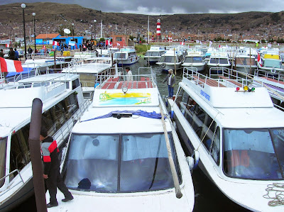 Puerto de Puno, Perú, La vuelta al mundo de Asun y Ricardo, round the world, mundoporlibre.com