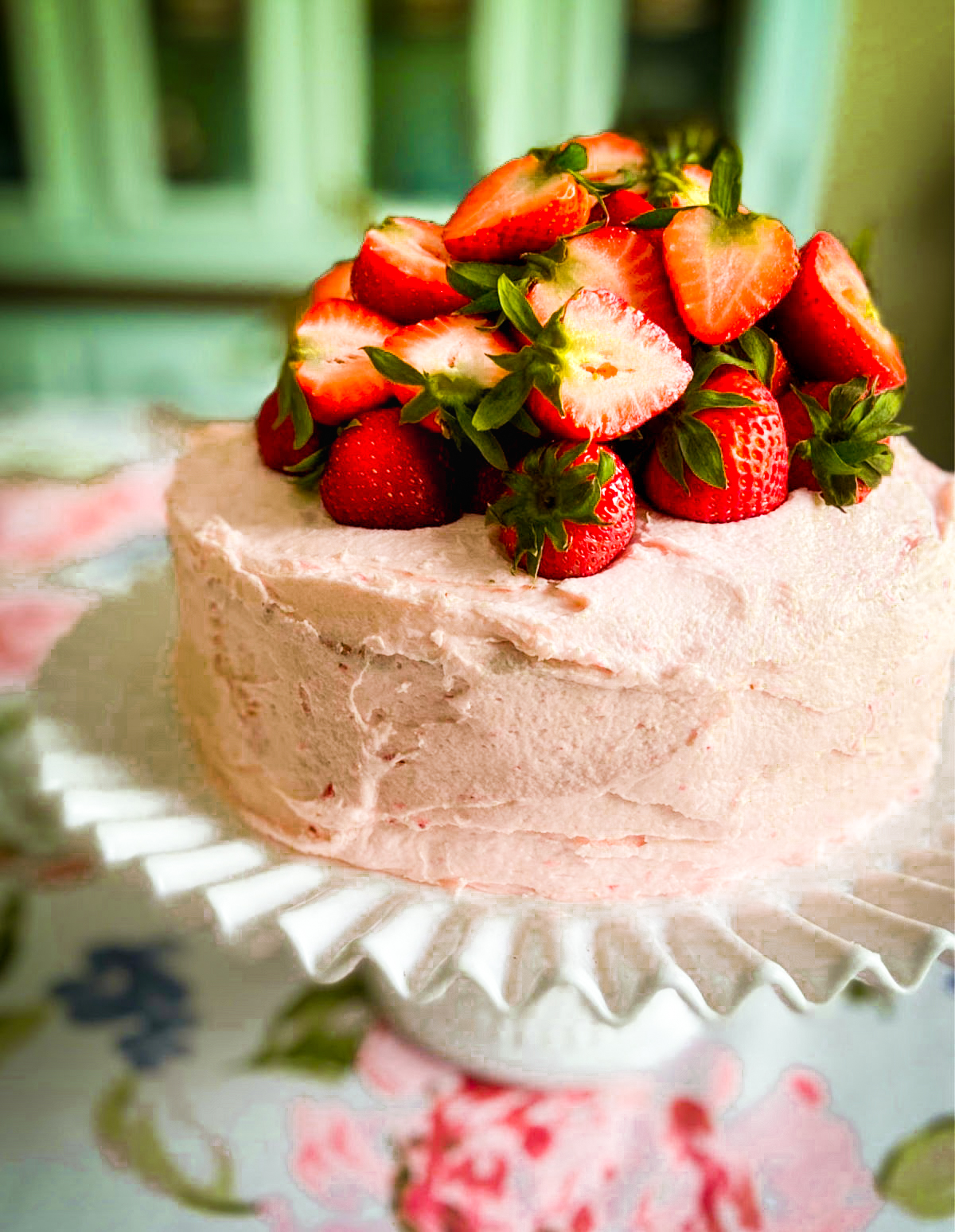 Fresh Strawberry Cake with Strawberry Buttercream Frosting