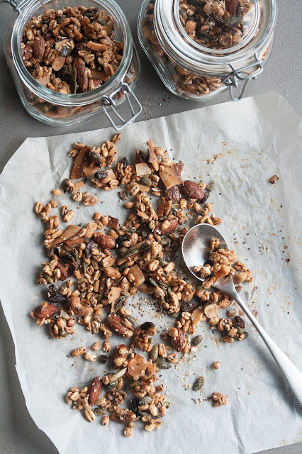 Granola di orzo soffiato fatta in casa