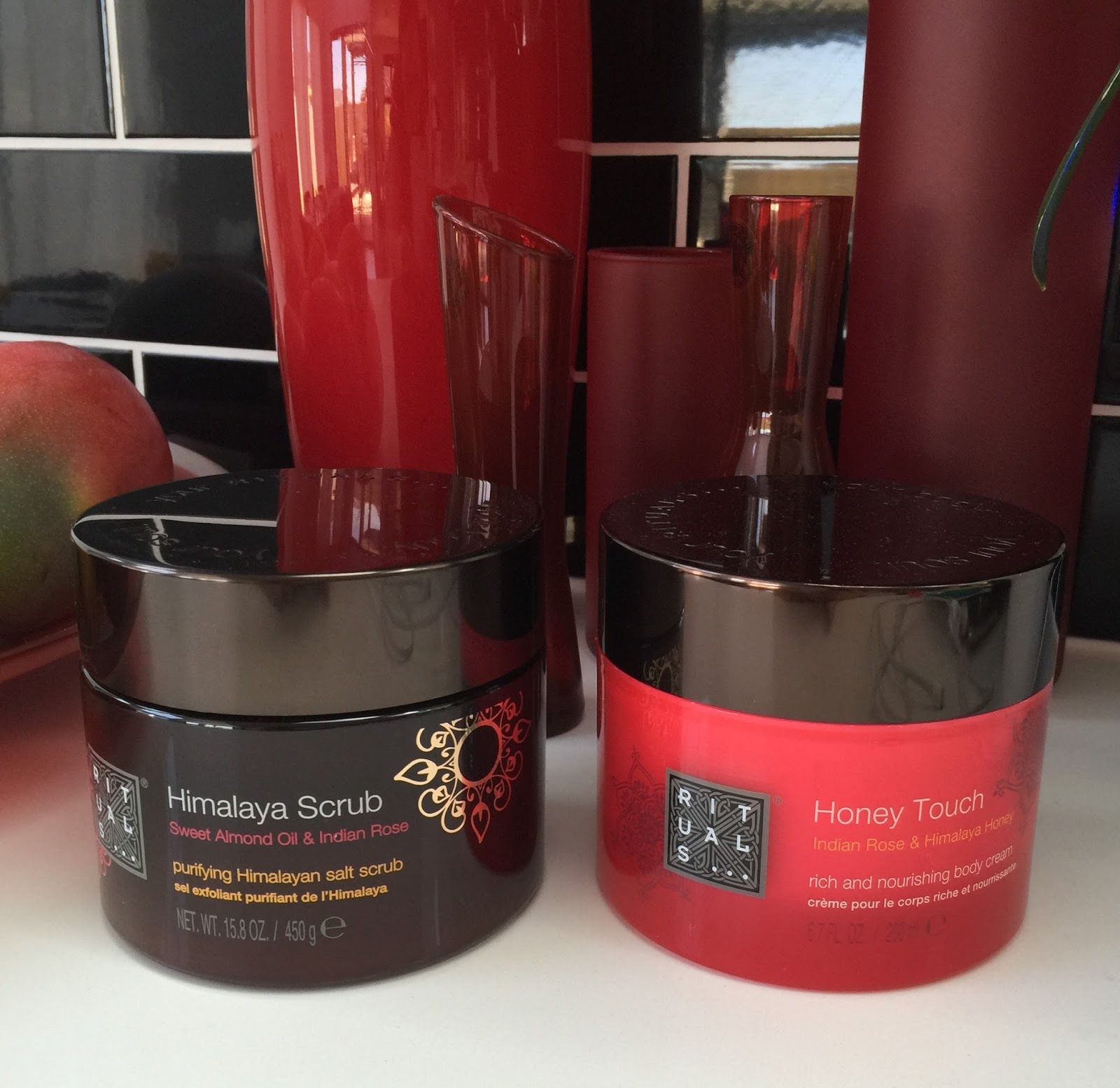 PRODUCT REVIEW RITUALS HIMALAYA SCRUB AND HONEY TOUCH BODY CREAM The