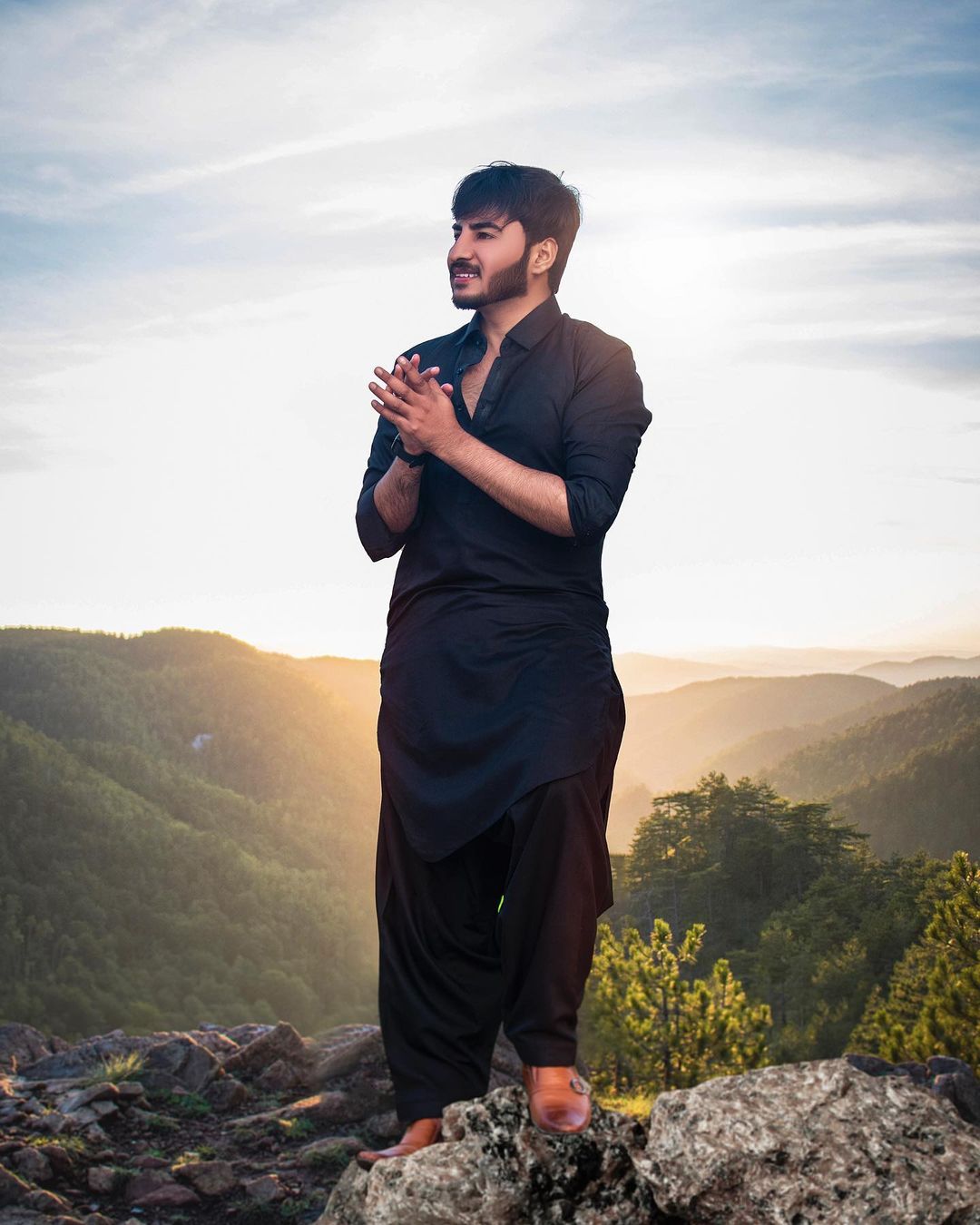 10+ Different types of black dress design 2021 black shalwar kameez