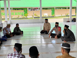 Silaturahmi ke Ponpes, Kapolres Enrekang Beri Motivasi kepada Para Hafiz