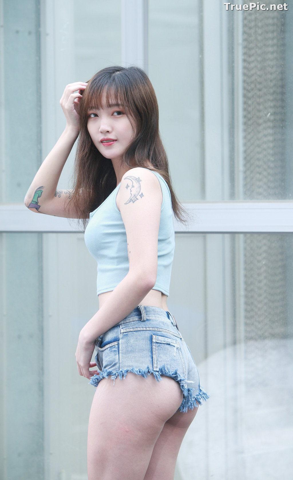 Image Taiwanese Lovely and Sexy Girl – 泱泱 - Low Top and Jeans Pants - TruePic.net - Picture-23