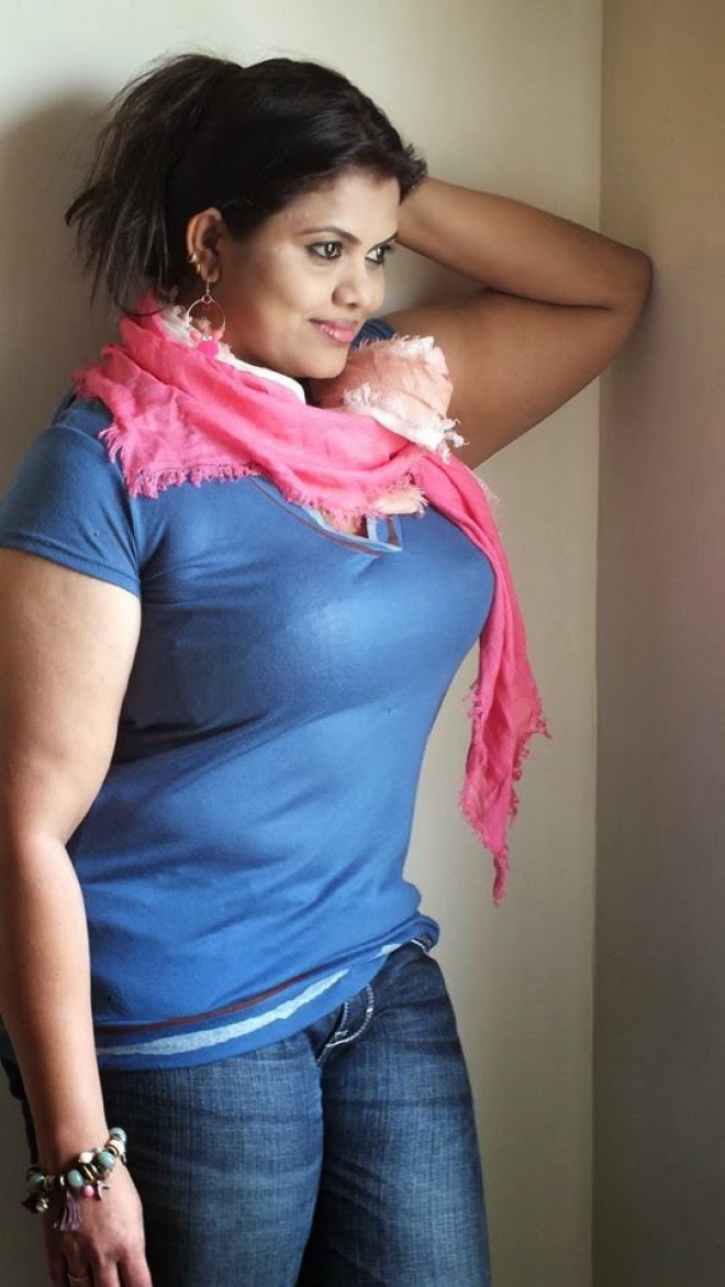 sizzling southern stars: kerala busty hot aunty actress producer