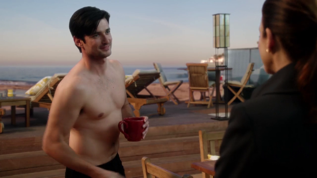 Wes Brown shirtless in Private Practice 5-07 "Don't Stop 'Ti...