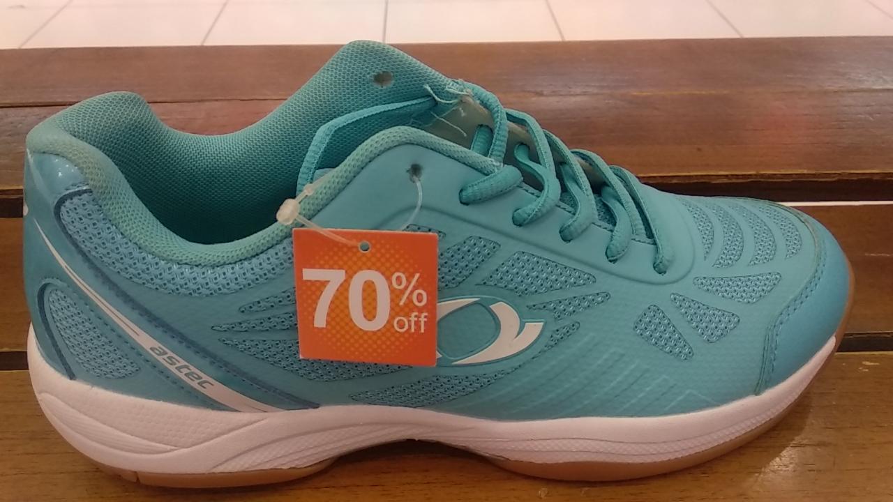 Sepatu Badminton Astec - Preloved by Khairina