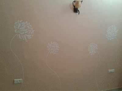 Beautiful artistic flower wall decal at Pune by Kakshyaachitra