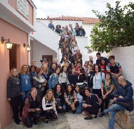 Μαθητές από πέντε ευρωπαϊκές χώρες επισκέφθηκαν το Μουσείο Παιχνιδιών Ερμιόνης! ...