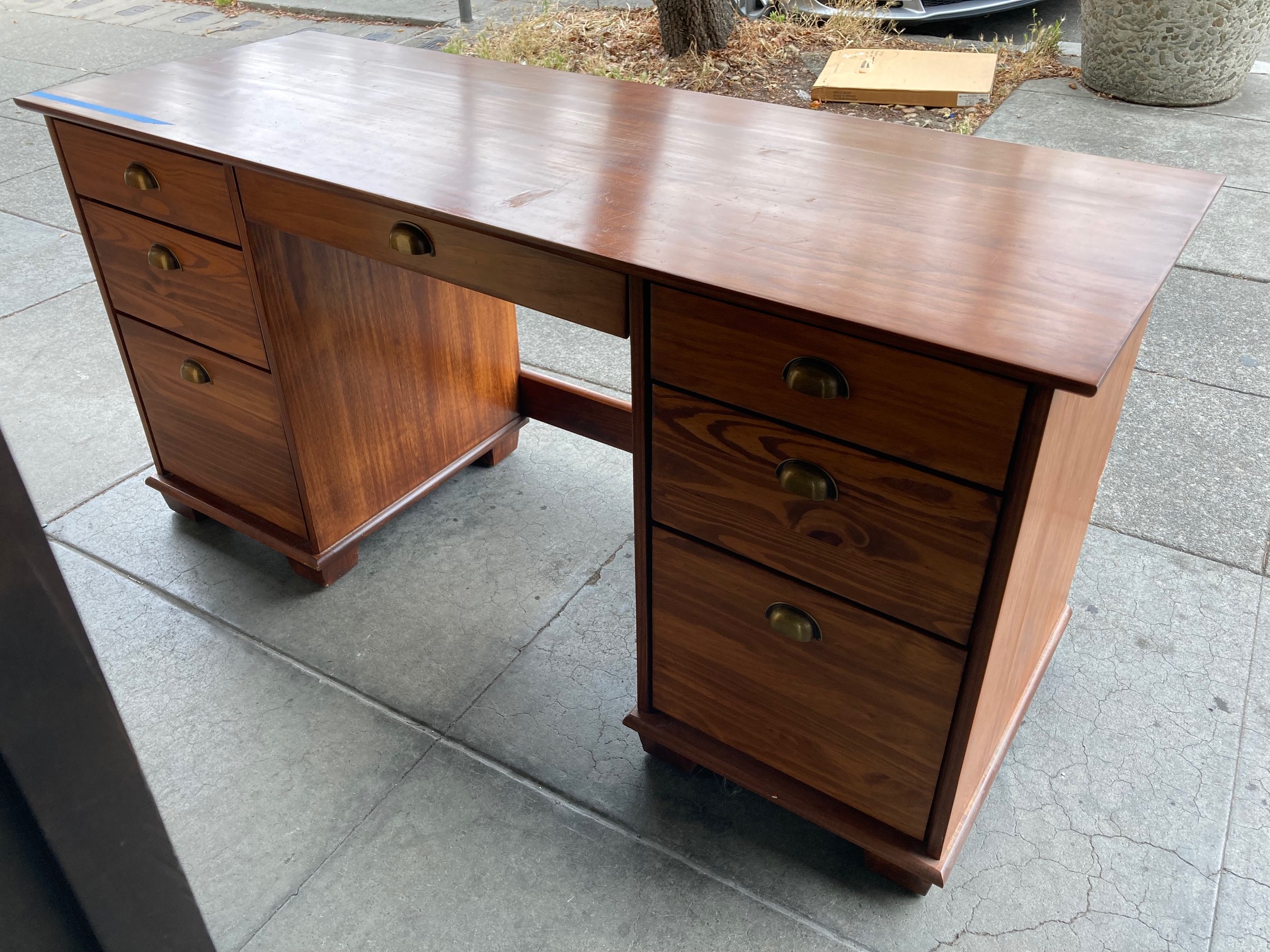 UHURU FURNITURE & COLLECTIBLES SOLD 106694 Large Wooden Desk with 7