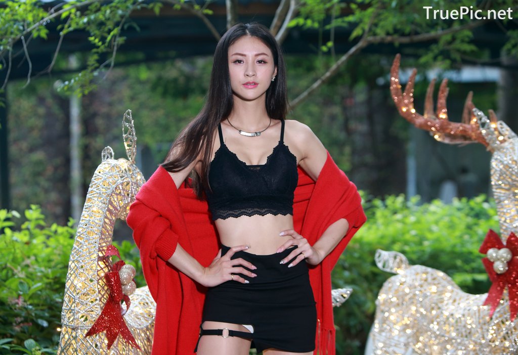 Image-Taiwanese-Beautiful-Long-Legs-Girl-雪岑Lola-Black-Sexy-Short-Pants-and-Crop-Top-Outfit-TruePic.net- Picture-59