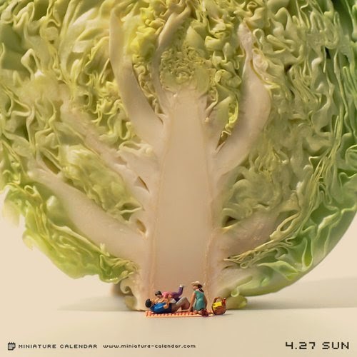 01-Big-Tree-Tatsuya-Tanaka-Miniature-Calendar-Worlds-www-designstack-co