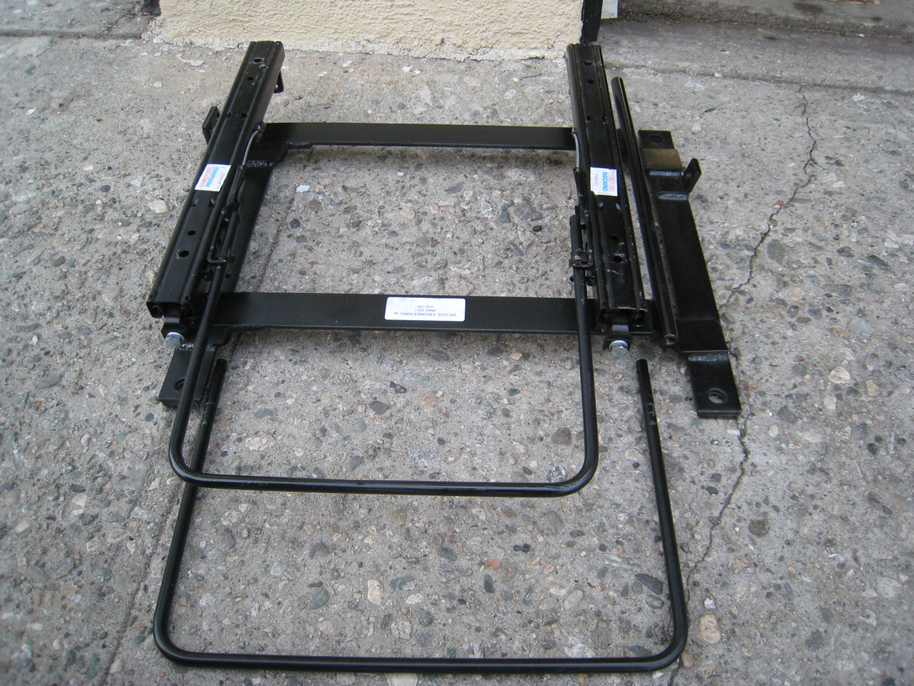 M3 PINK Racetech RT4009 Race Seats and Wedge Engineering Seat Brackets