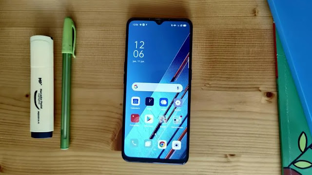 8. Oppo Find X2 Lite