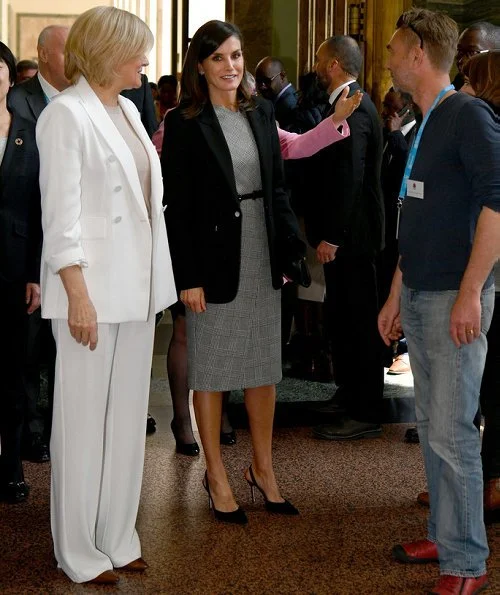 Queen Letizia wore a glen plaid cap-sleeve dress by Hugo Boss. Queen Letizia wore Hugo Boss Dechesta glen check stretch cut cap sleeve dress