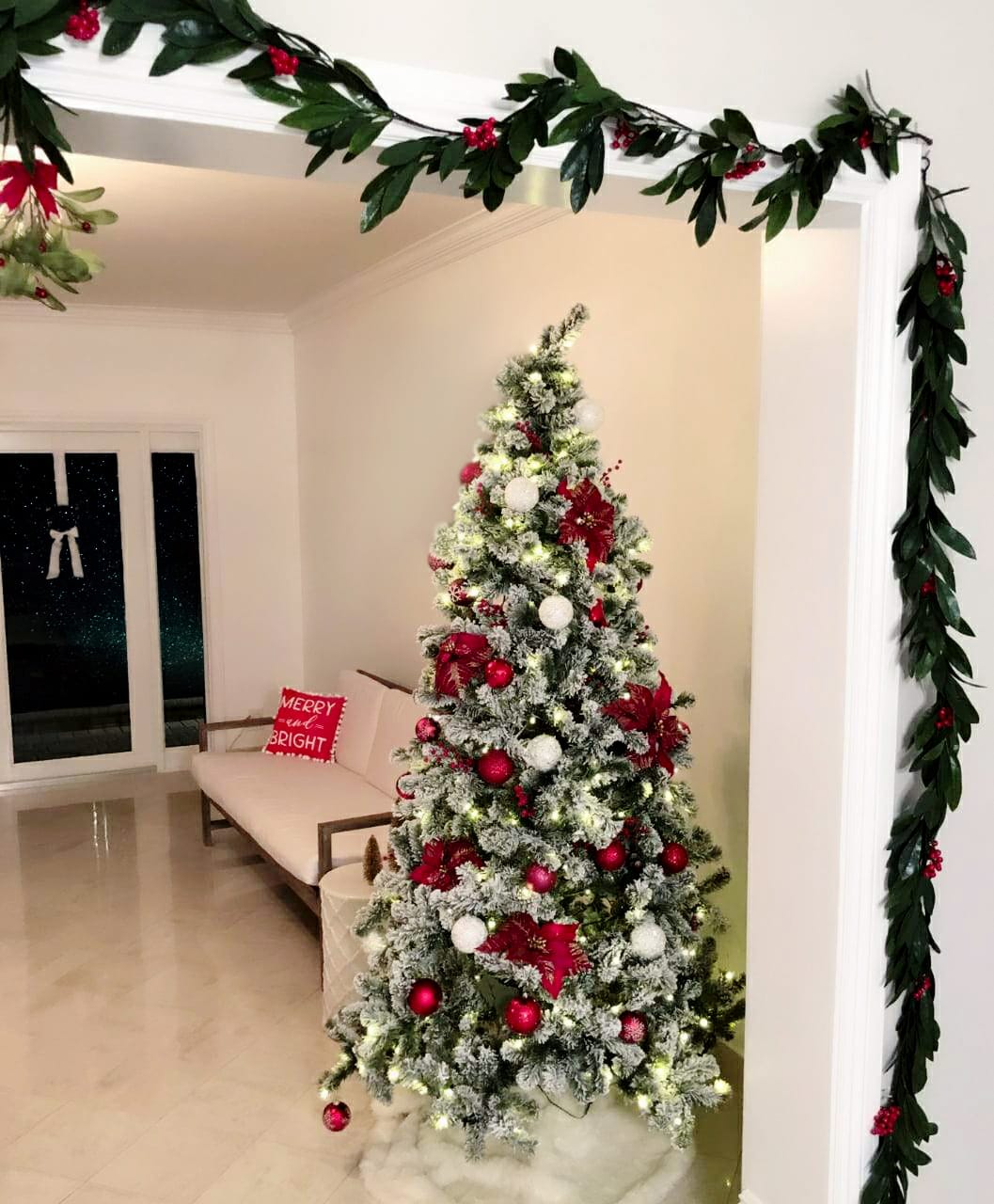 How to Hang Holiday Garlands Indoors | Celebration Stylist | Popular ...