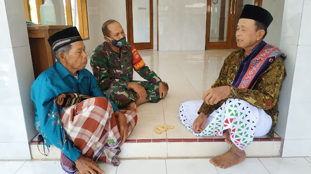 Kedekatan Babinsa Newung  dengan Tokoh Agama Melalui Komsos