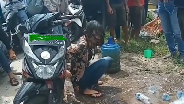Viral Wanita Geleng-geleng di Tepi Jalan, Polisi: Positif Narkoba