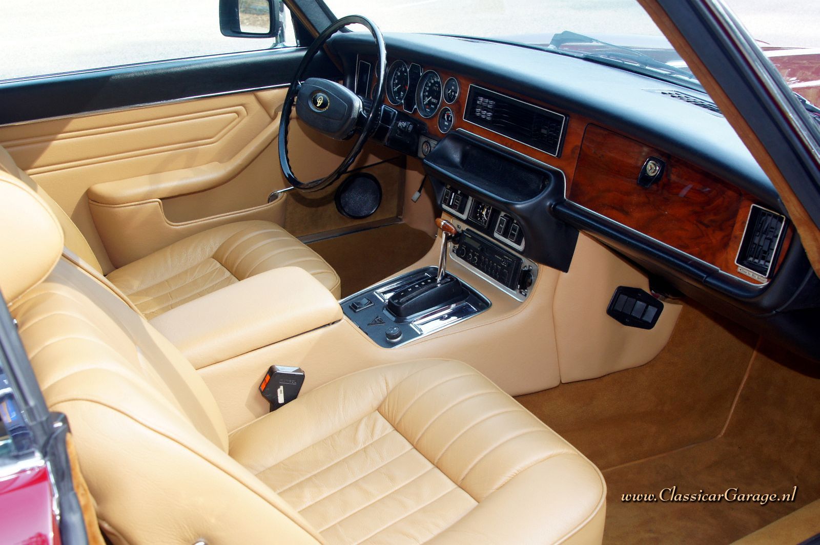 Jaguar xj40 Daimler салон