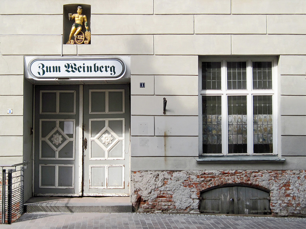 Goboogo The ten oldest bars and restaurants in the world