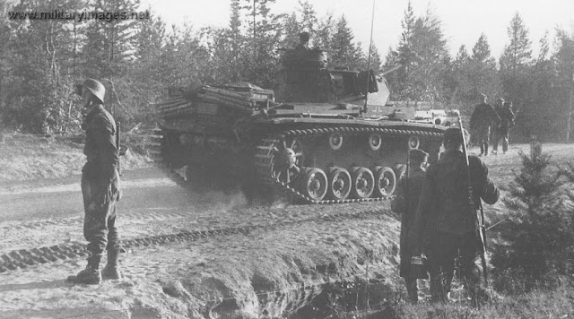Panzer.Kampfwagen III, 8 August 1941 worldwartwo.filminspector.com