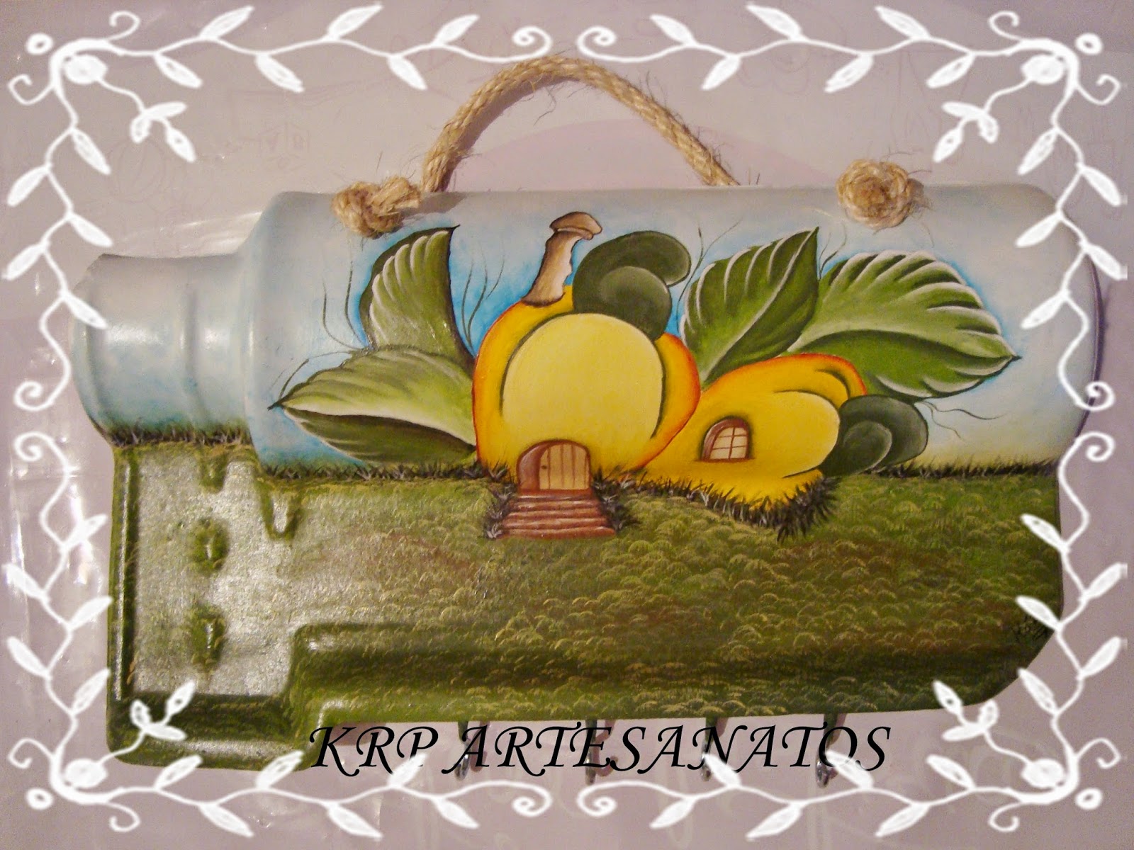 artesanatos-krp-telha-pintada-m-o-com-porta-chaves