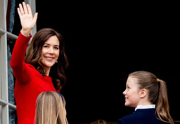 Crown Princess Mary wore Dolce and Gabbana cady dress. Princess Josephine wore Pili Carrera dress. Princess Marie. Princess Isabella Jewlscph necklace