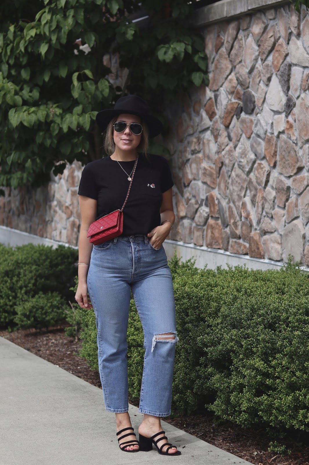 chanel wallet on a chain uniqlo minnie mouse tee levis ribcage jeans lack of colour jethro hat vancouver fashion blogger