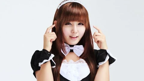 Ryu Ji Hye – Maid Cosplay