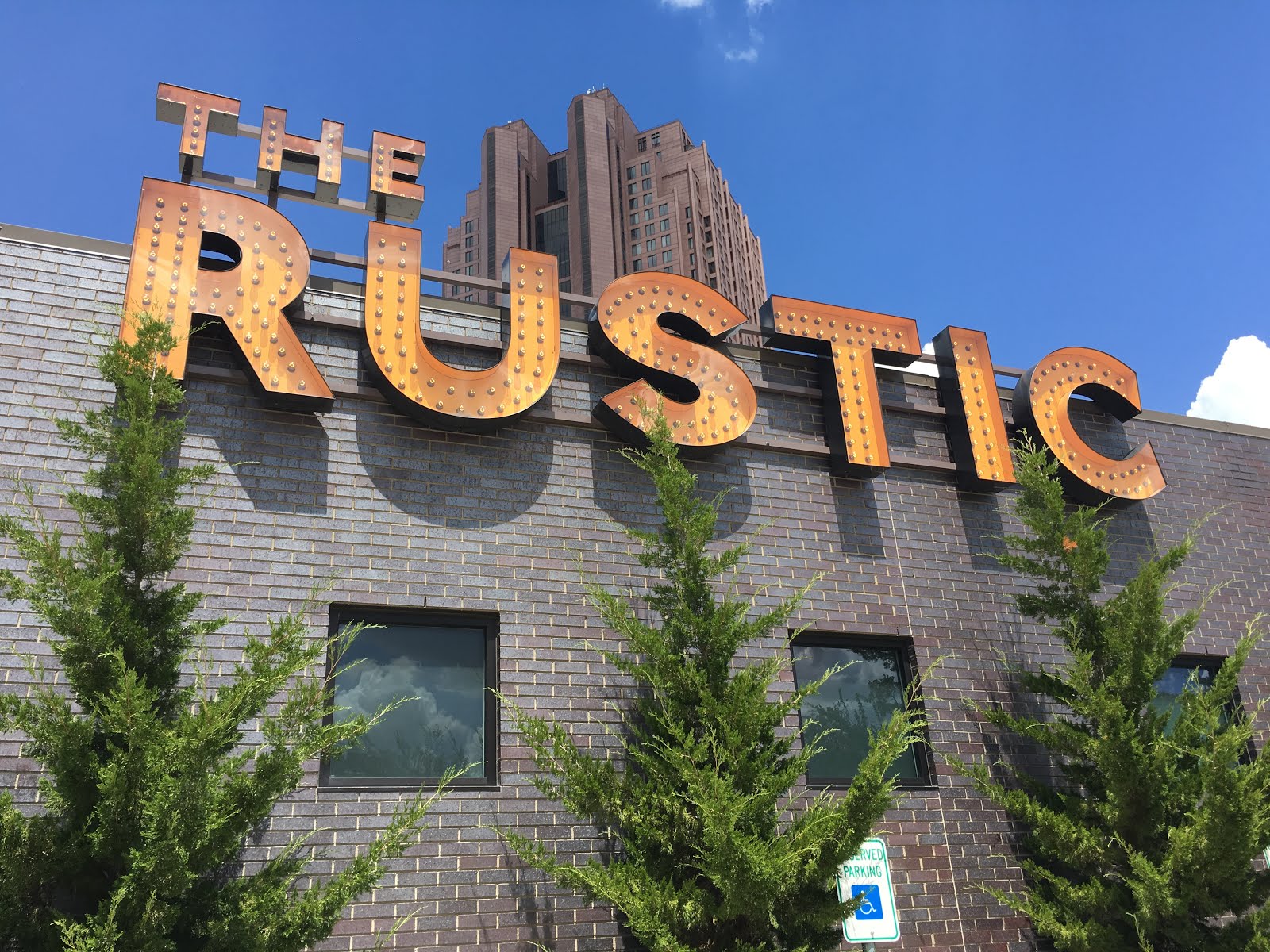 Great Dates Dallas Uptown Food Walk