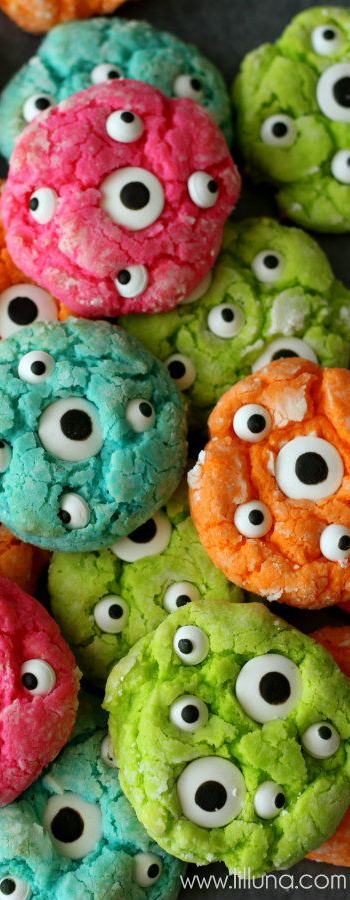 Gooey Monster Eye Cookies via Lil'Luna Blog
