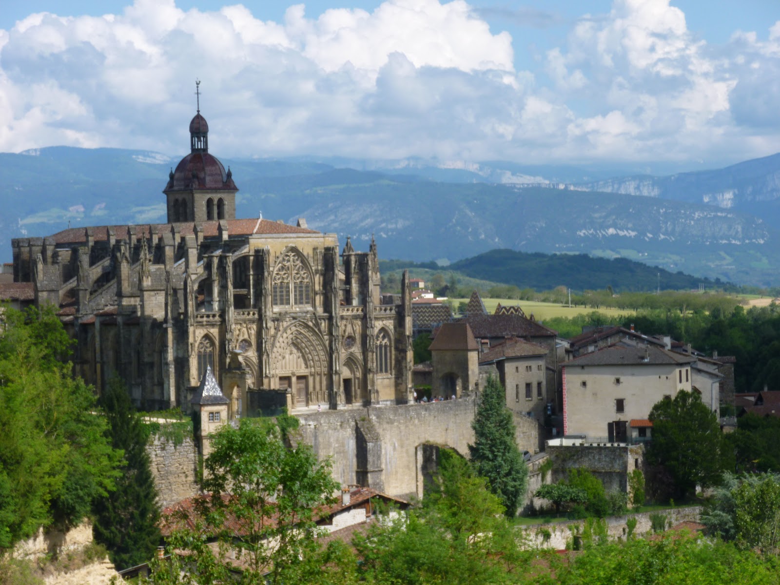 lire, écrire, randonner Nature et patrimoine à SaintAntoinel'Abbaye
