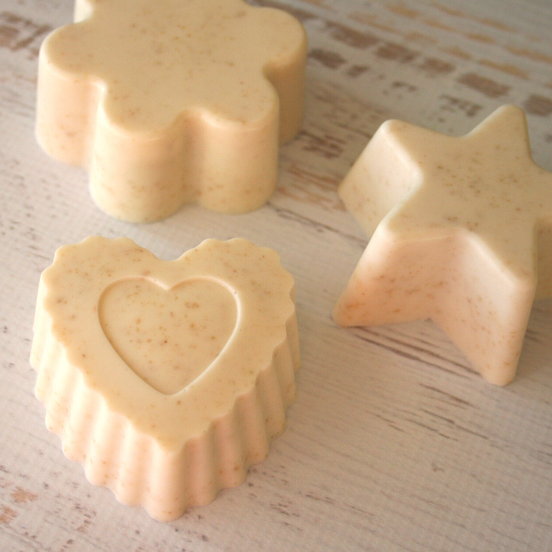 How To Make Oatmeal and Honey Goat Milk Soap Without Lye - Angela Palmer's  Farm Girl Soap Co.