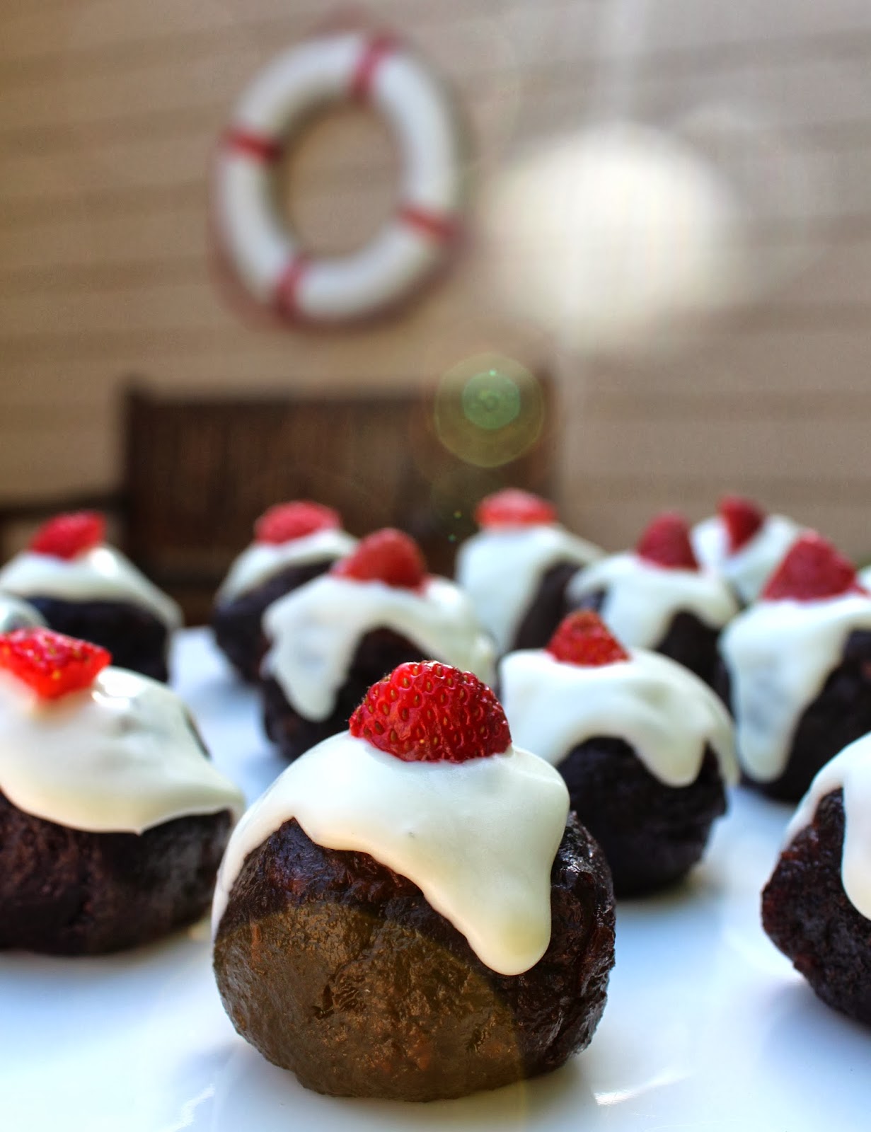 Christmas Pudding Truffles with Chocolate and Rum Desire Empire