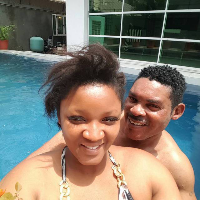 Omotola Jalade S Husband Flaunts Wife Sexy ‘back Pack As They Get Wild In Swimming Pool [photos