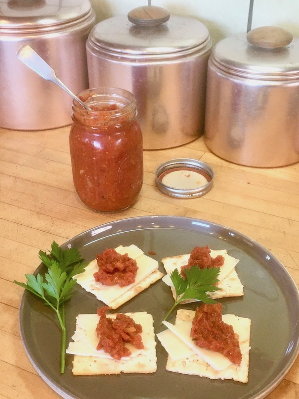 Tegenhanger galblaas Fonkeling Mystery Lovers' Kitchen: Slow-Roasted Tomato Jam #Recipe by Leslie Karst