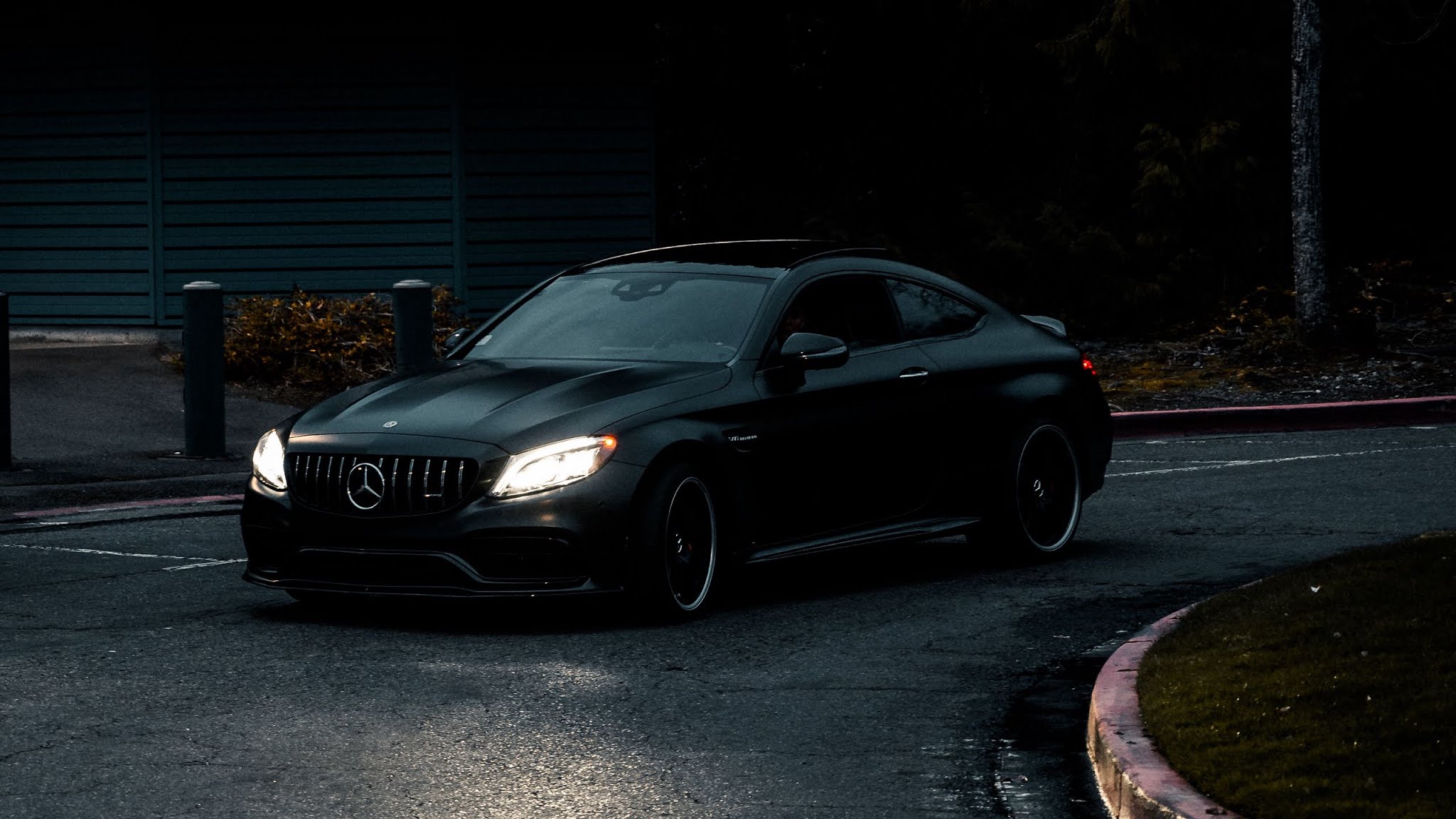 Free Black Mercedes Car Wallpaper