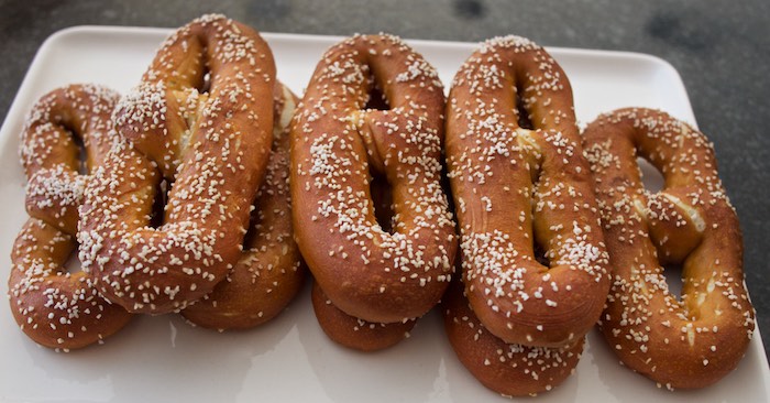 Food Hunter's Guide to Cuisine: South Philly Style Soft Pretzels