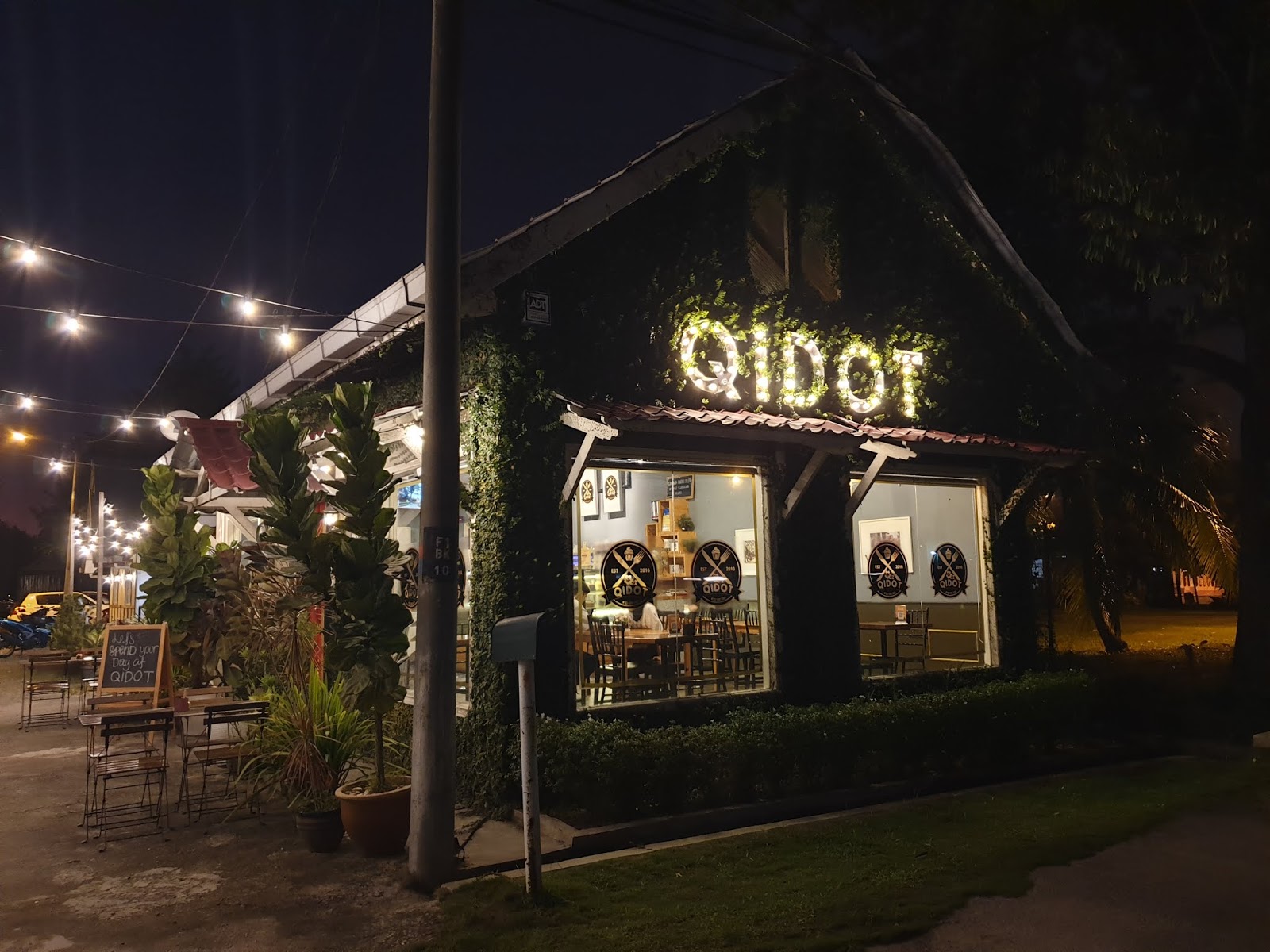 WANDERLUST DJ: Qidot Cafe, Telok Panglima Garang