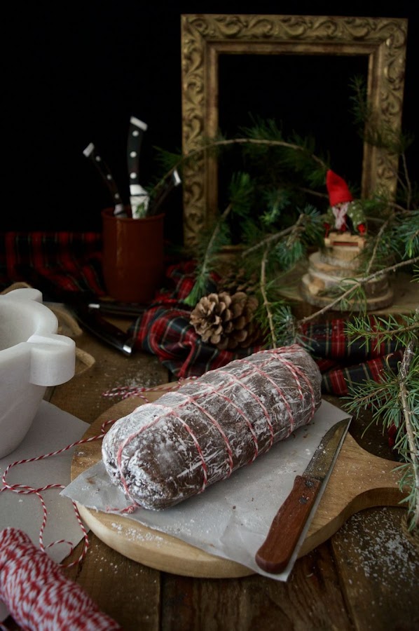 salami-de-chocolate-galletas-y-frutos-secos-para-navidad